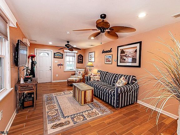 5th image of 1107 West Ave #0