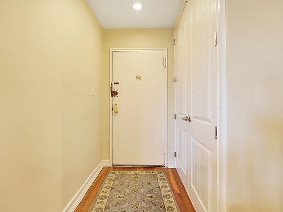 4th image of 18-35 Corporal Kennedy St APT 4C