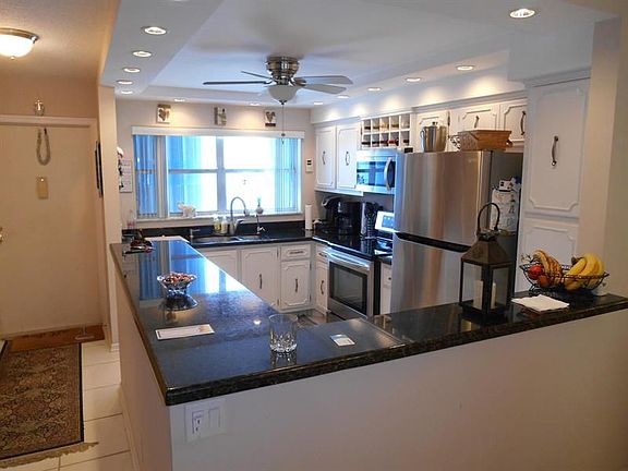 4th image of 2016 S Federal Hwy APT 203