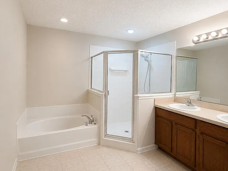 3945 Buckthorne Dr #3 — Photo 15