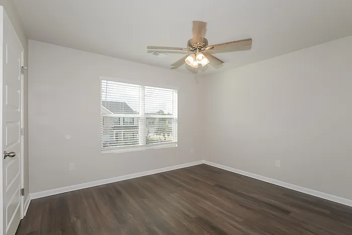 1321 Eldrick Ln — Photo 10