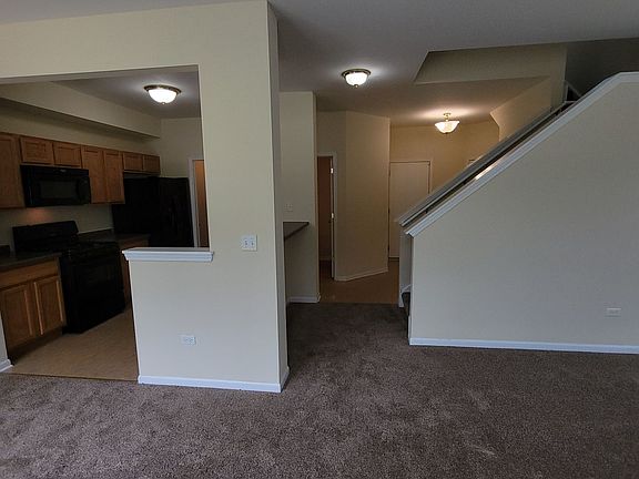 3rd image of 1379 W Alder Creek Dr