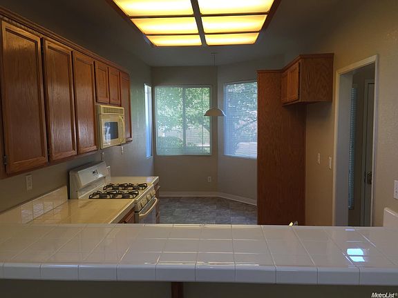 3rd image of 114 Lembi Dr
