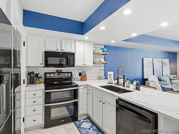 4th image of 40 Lighthouse Rd Unit 4-204