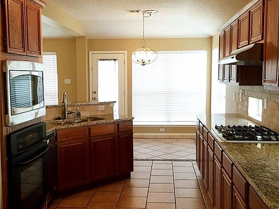 4th image of 2500 Telluride Dr