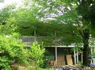116 Red Rd, Swannanoa, NC 28778