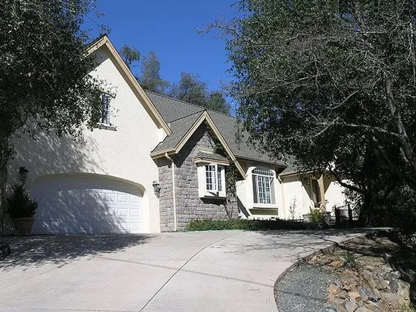 13669 Hemlock Dr, Penn Valley, CA 95946