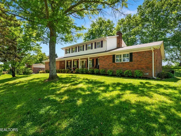 1204 Clearmont Dr, Etowah, TN 37331