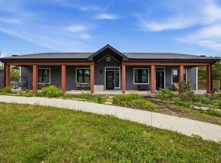 156 Prairie Hill Ln, Iowa City, IA 52246