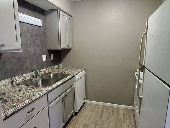 3rd image of 941 Washington St APT 16