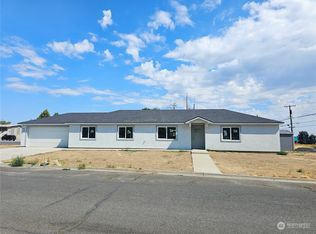 100 E 4th St, Warden, WA 98857