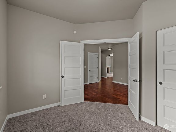 5th image of 7130 Country Village Drive SW