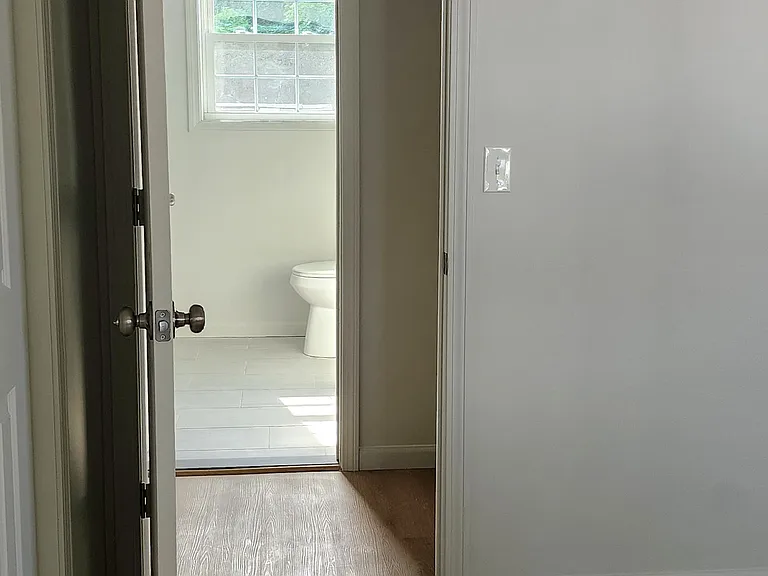 53 Henrietta St #2 — Photo 11