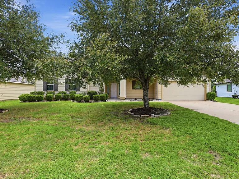 11307 Grand Creek Ln — Photo 3