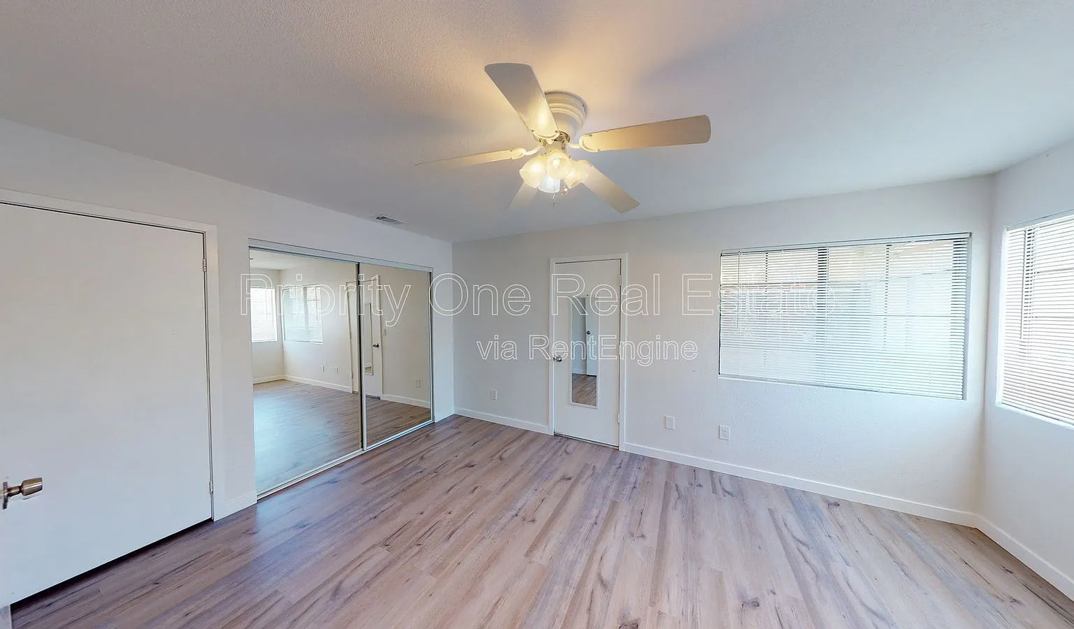 2 bed, 2.5 bath, 1200 sqft, $3,000 — Photo 4