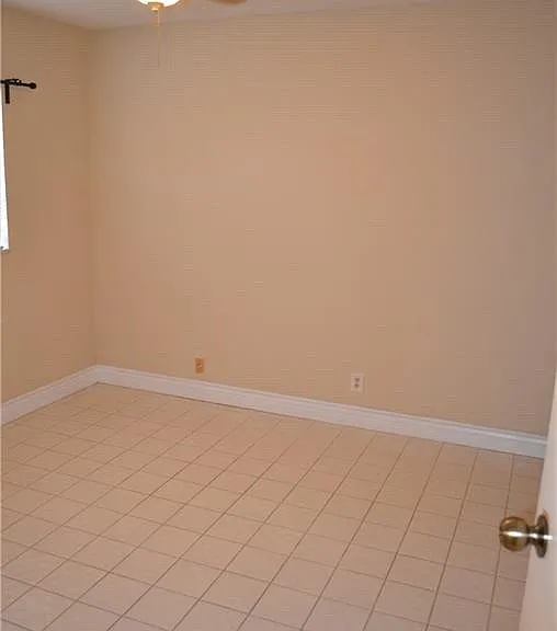 1005 Country Club Dr #303 — Photo 12