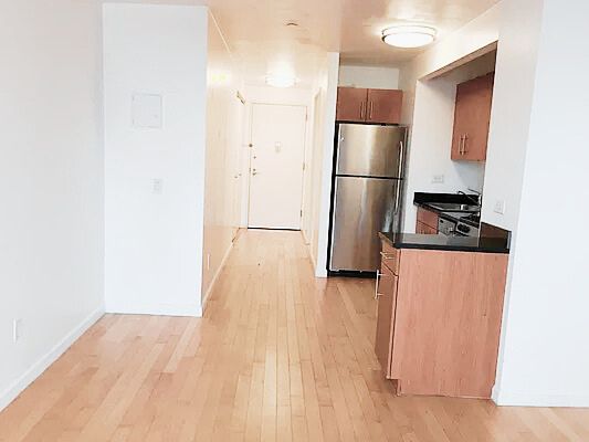 4th image of 20 West St APT 44E