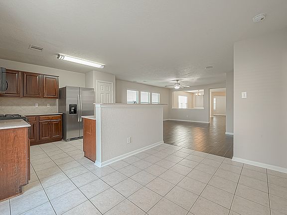 4th image of 7814 Crestbrook Manor Ln