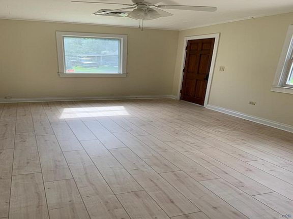 4th image of 1817 Oakley Ave
