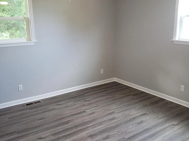 1410 Southfield Dr — Photo 13