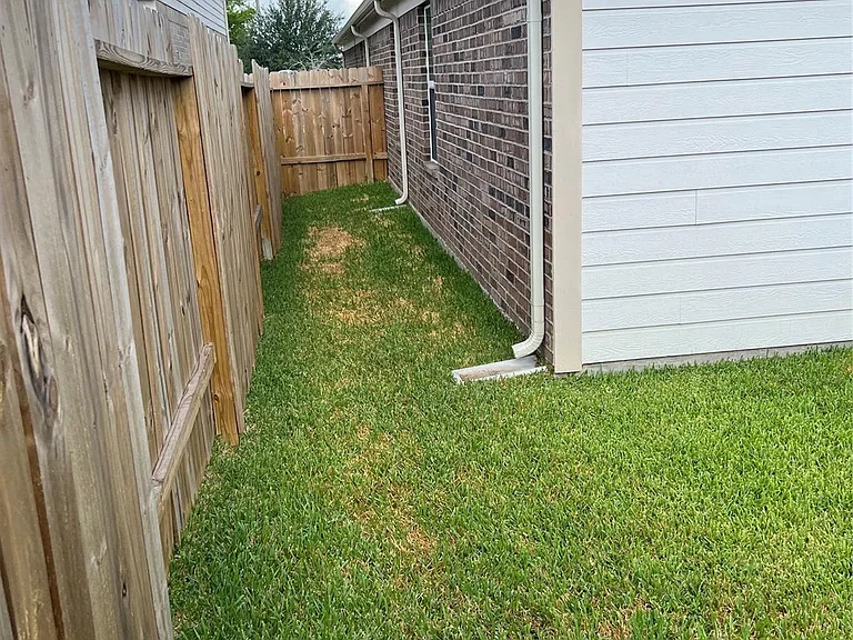 14834 Waverly Hill Ln — Photo 29