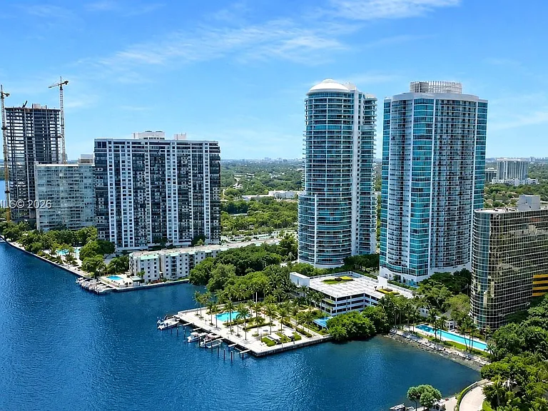 2101 Brickell Ave #1907 — Photo 2