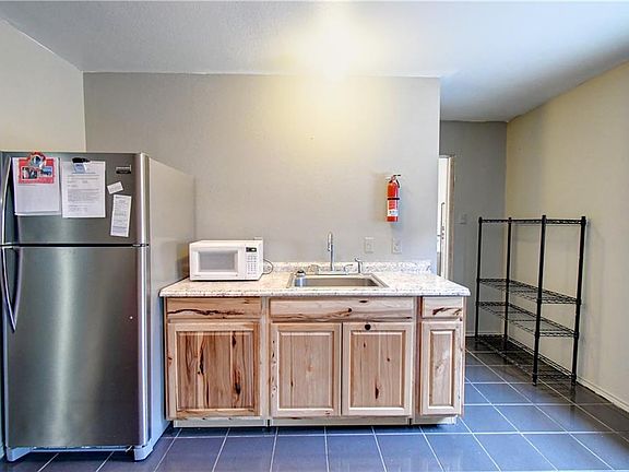 4th image of 612 Worthview Dr