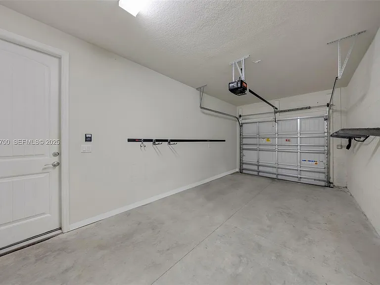 5110 Eucalyptus Dr #3 — Photo 31