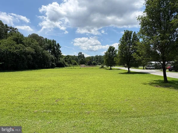 8301 Richardson Nursery Rd, Millersville, MD 21108