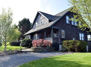 132 Stonegate Dr, Portsmouth, RI 02871