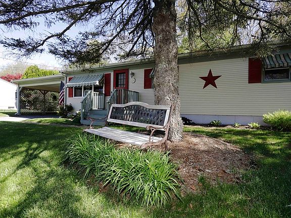 3rd image of 54 Holly Ln