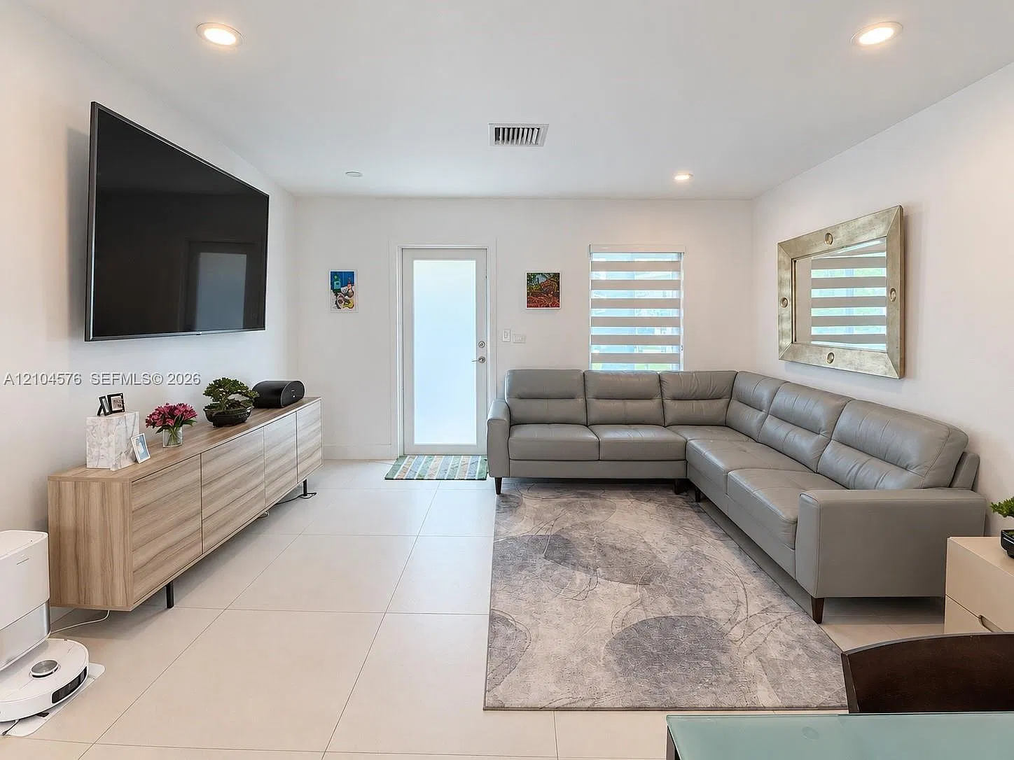 Tropical Estates 1st Addn — Photo 3
