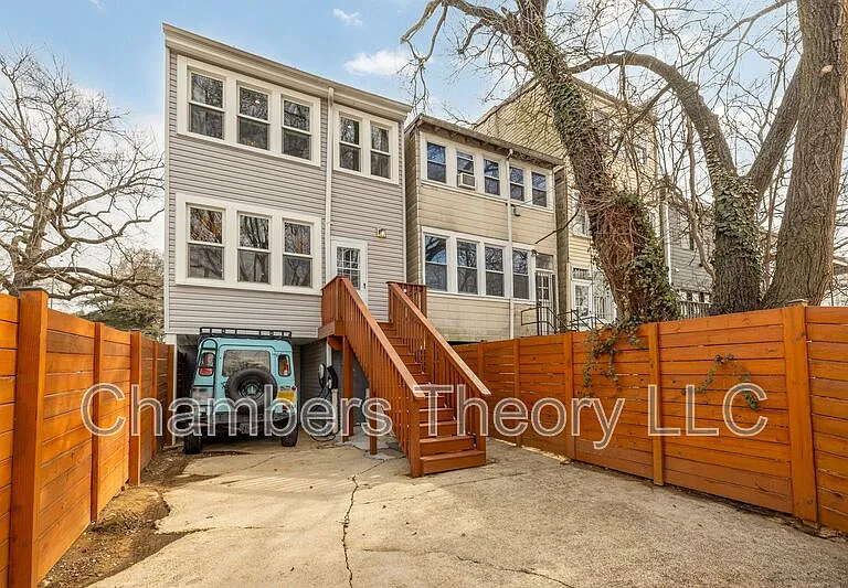 2124 N Capitol St NW — Photo 46
