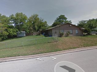 822 Ravenwood Dr, Arlington, TX 76013