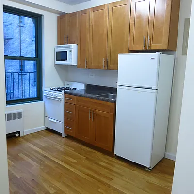 Rented by City & Suburban | media 21