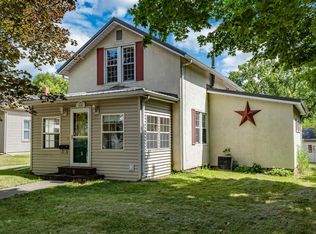 208 N Whitley St, Columbia City, IN
