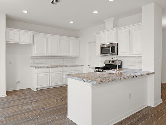 2nd image of 3315 Kestrel Dr