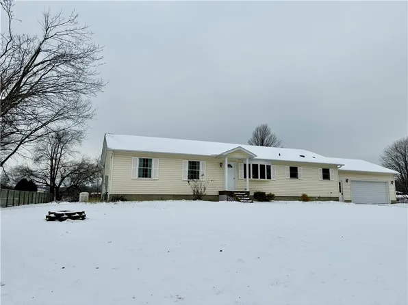 1142 Sherman Dr, Lake City, PA 16423