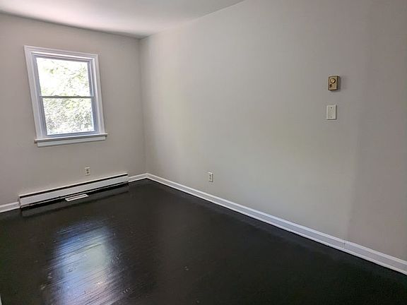 5th image of 313 Church St