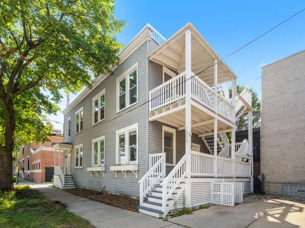 1215 W Schubert Ave #1, Chicago, IL 60614