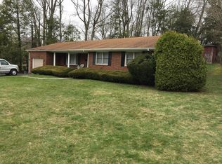 2315 Spring Garden Dr, Bluefield, WV