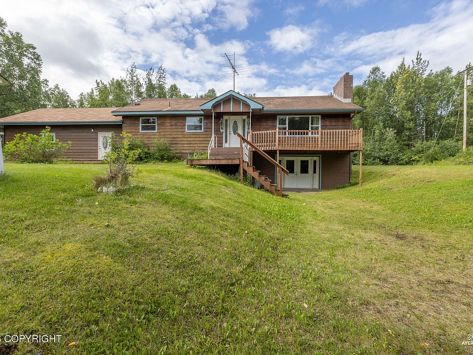 1st image of 50465 Holt Lamplight Rd