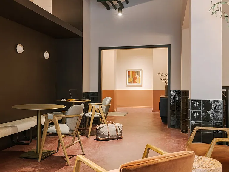 Building's Lounge