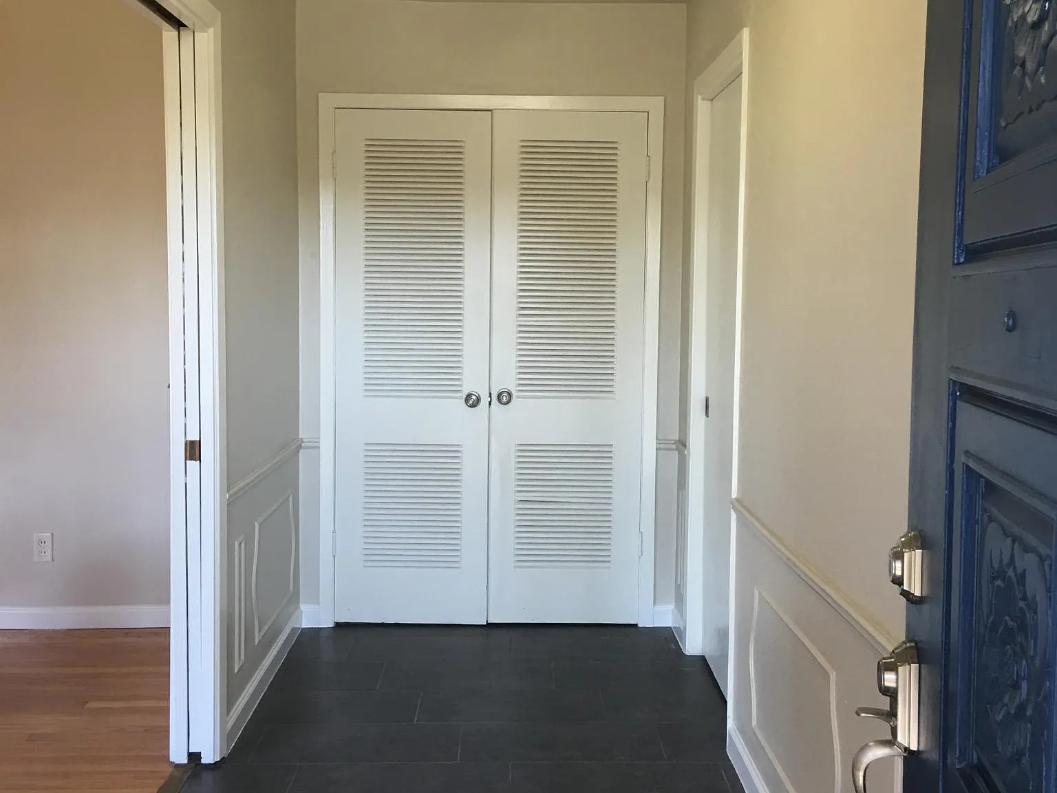 3 bed, 2.5 bath, 2313 sqft, $2,300 — Photo 3