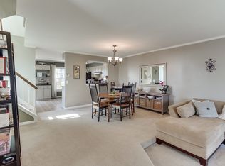 14059 Betsy Ross Ln, Centreville, VA 20121