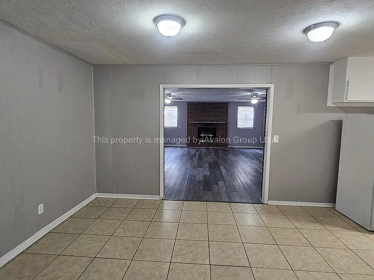 9504 Evesham Rd — Photo 11