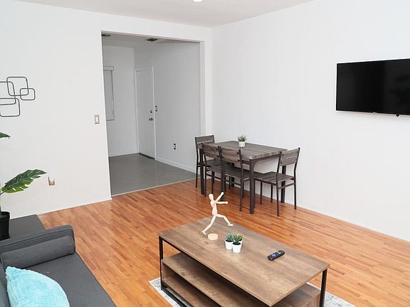 2nd image of 215 Antilla Ave #4-ID1056508P