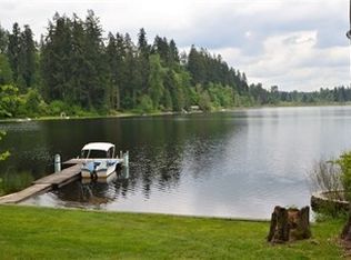 17915 W Spring Lake Dr SE, Renton, WA 98058