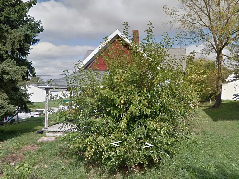 904 Spring St — Photo 1
