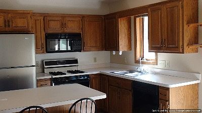 5th image of 1749 Summit Ave